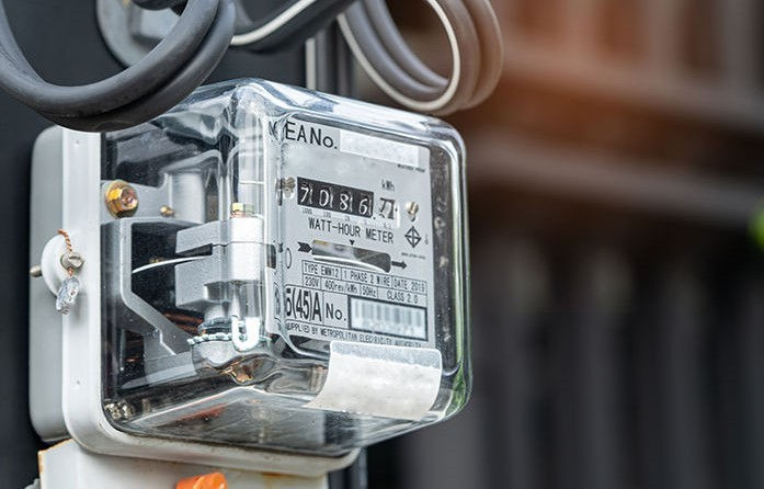 Smart Meter Issue: સ્માર્ટ મીટર: સરકાર કેમ લગાવવા માંગે છે અને લોકોને શું નુકસાન થઈ રહ્યું છે? 1 Smart Meter Issue