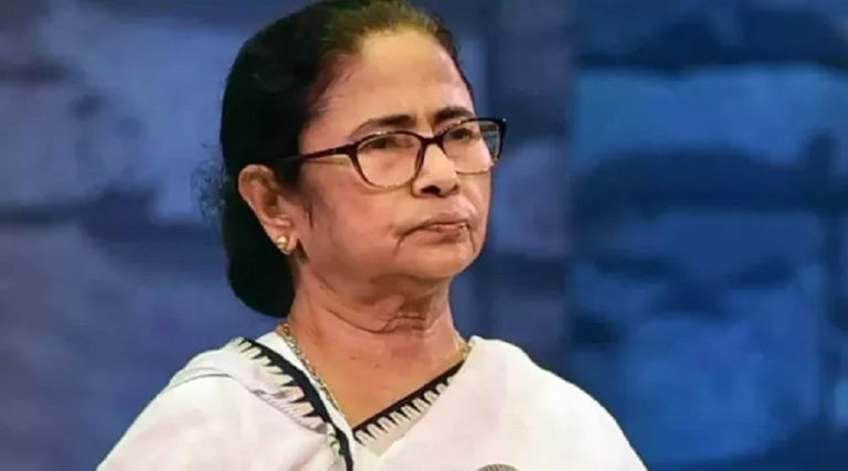 Bengal Election Results: બંગાળમાં ભાજપનું બુલડોઝર ફરી વળ્યું, મમતાના ગઢમાં પ્રચંડ ભગવો લહેરાયો 1 Bengal Election Results