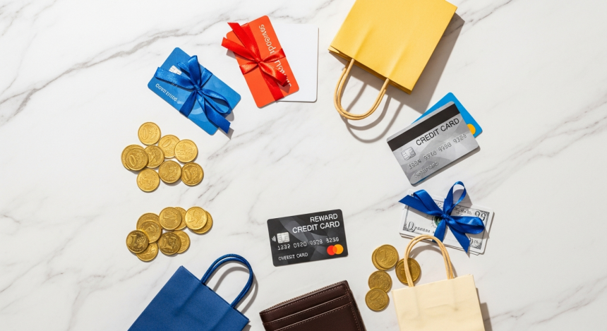 Credit Card Rewards Guide: ક્રેડિટ કાર્ડ રિવોર્ડ કેટલા પ્રકારના હોય છે? જાણો શું છે આના ફાયદા 1 Credit Card Rewards Guide