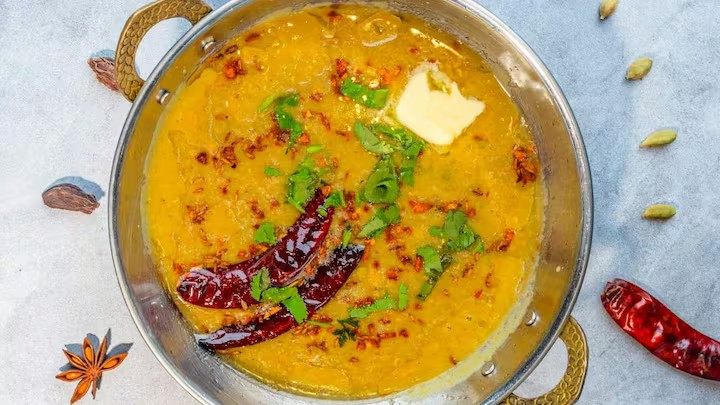 Uric Acid Lentil Foam: દાળ ઉકળતી વખતે ઉપર આવતા ફીણનું અસલી વિજ્ઞાન, જાણો સોશિયલ મીડિયા પર ફેલાયેલી યુરિક એસિડની વાતોમાં કેટલું છે તથ્ય 1 Uric Acid Lentil Foam