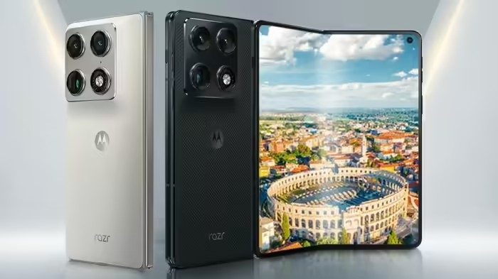 Motorola Razr Fold: ભારતમાં મોટોરોલાનો પહેલો ફોલ્ડેબલ ફોન લોન્ચ, ઓફર સાથે 99 હજાર રૂપિયામાં ખરીદવાની તક 1 Motorola Razr Fold