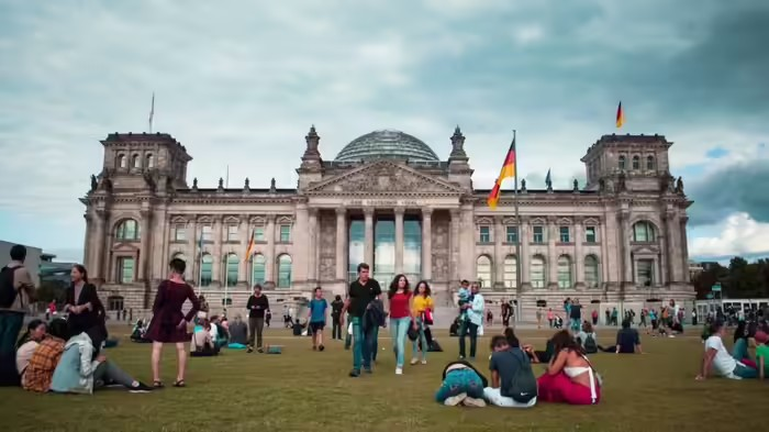 German Freelance Visa: જર્મનીમાં કારકિર્દી બનાવવાની સુવર્ણ તક, ભારતીયો માટે ફ્રીલાન્સ વિઝા મેળવવાની સંપૂર્ણ પ્રક્રિયા 1 German Freelance Visa
