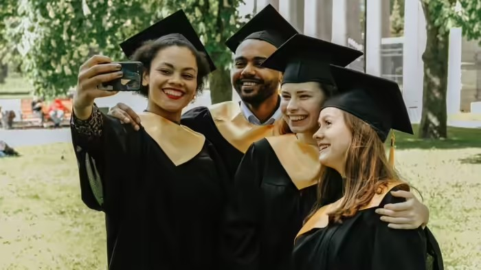 Wellington Doctoral Scholarship: ન્યુઝીલેન્ડમાં મફતમાં પીએચડી કરવાની સુવર્ણ તક, વેલિંગ્ટન ડોક્ટરોલ સ્કોલરશીપ દ્વારા ભારતીય વિદ્યાર્થીઓનું સપનું થશે સાકાર 1 Wellington Doctoral Scholarship