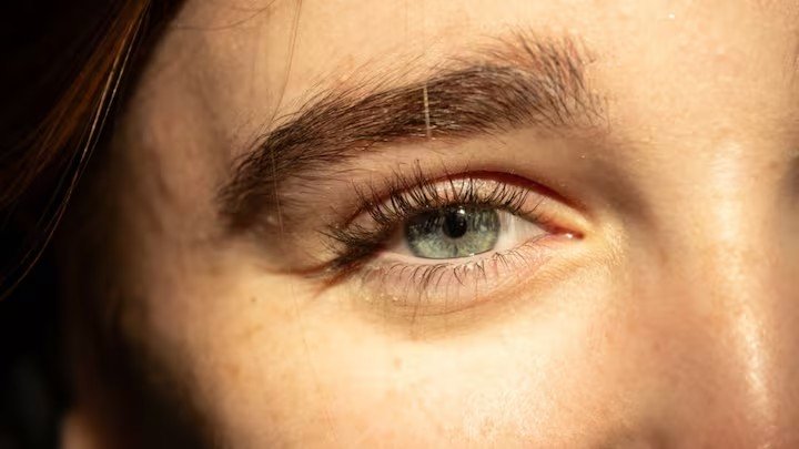 Monsoon Eye Infection: ચોમાસામાં આઈ ફ્લૂનો ખતરો, આંખોને સુરક્ષિત રાખવા અને ઇન્ફેક્શનથી બચવા માટે આટલું જરૂર કરો 1 Monsoon Eye Infection