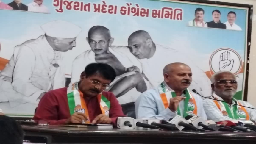 Gujarat Congress Farmers Padyatra: ગુજરાત કોંગ્રેસની આરપારની લડાઈ, ૨૬ જૂનથી વ્રજવાણી અને સુરેન્દ્રનગરથી દ્વારકા સુધી નીકળશે ૪૦૦ કિમીની ભવ્ય કિસાન પદયાત્રા 1 Gujarat Congress Farmers Padyatra