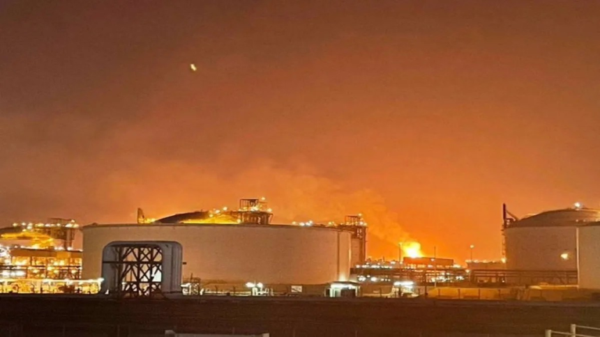 Qatar Gas Plant Blast: કતારના ગેસ પ્લાન્ટમાં ભીષણ ધડાકો, ૧૨ ભારતીય નાગરિકોના કરૂણ મોત, કુલ ૧૩ લોકોએ ગુમાવ્યા જીવ 1 Qatar Gas Plant Blast