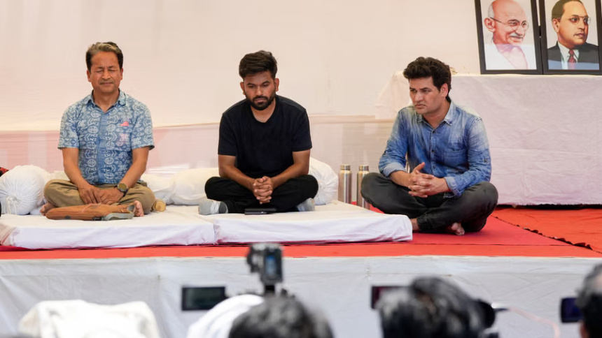 Sonam Wangchuk Hunger Strike: NEET સહિતની પરીક્ષા ગેરરીતિઓ સામે જંતર-મંતર પર વિરોધ તેજ, સોનમ વાંગચુકે શિક્ષણ સુધારા માટે ભૂખ હડતાળ શરૂ કરી 1 Sonam Wangchuk Hunger Strike