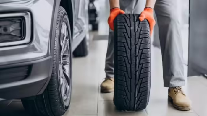 Car Tyre Upgrade: ગાડીની સ્પીડ અને પકડ થશે મજબૂત, જાણો ટાયર અપગ્રેડ કરવાની સાચી રીત અને તેનાથી જોડાયેલી મહત્વની વાતો 1 Car Tyre Upgrade