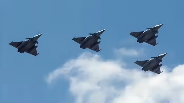 Indian Air Force MTA Program: વાયુસેનાની તાકાતમાં બમણો વધારો: ₹૧ લાખ કરોડના મેગા પ્રોજેક્ટ સાથે આકાશમાં ગર્જશે ભારતના નવા Medium Transport Aircraft 1 Indian Air Force MTA Program