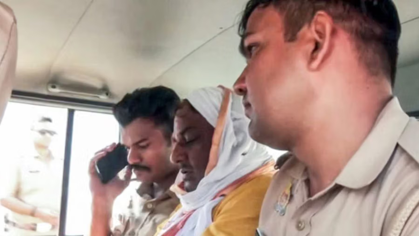 Ram Mandir Donation Corruption: રામ મંદિર દાન ચોરી કેસમાં ધરપકડ કરાયેલા ૮ લોકો કોણ છે? 1 Ram Mandir Donation Corruption