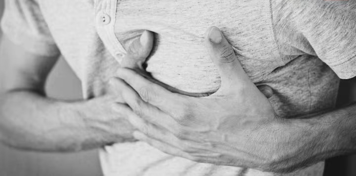 Heart attack: હૃદયની સુરક્ષા માટે ખાસ માર્ગદર્શિકા, શું હાર્ટ એટેક પછી જીવન સામાન્ય થઈ શકે છે? 1 Heart attack