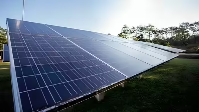 Pollution Impact Solar Power: સ્વચ્છ ઊર્જા પર કાળા ધુમાડાનો પડદો, અભ્યાસમાં ખુલાસો, પ્રદૂષણને લીધે ઘટી રહ્યું છે સોલર પાવર ઉત્પાદન 1 Pollution Impact Solar Power