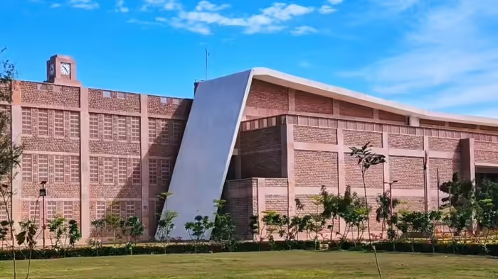 IIT Jodhpur BS Program: IIT જોધપુરમાં ગણિત અને કમ્પ્યુટિંગનો નવો BS કોર્સ: JEE એડવાન્સ્ડ દ્વારા મેળવો પ્રવેશ, જાણો સંપૂર્ણ વિગત 1 IIT Jodhpur BS Program