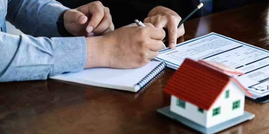 Property Buying Tips: પ્રોપર્ટી ખરીદતા પહેલા સાવધાન: ડીલ કરતા પહેલા આ ૧૦ બાબતો તપાસો, નહીં તો થશે મોટું આર્થિક નુકસાન 1 Property Buying Tips