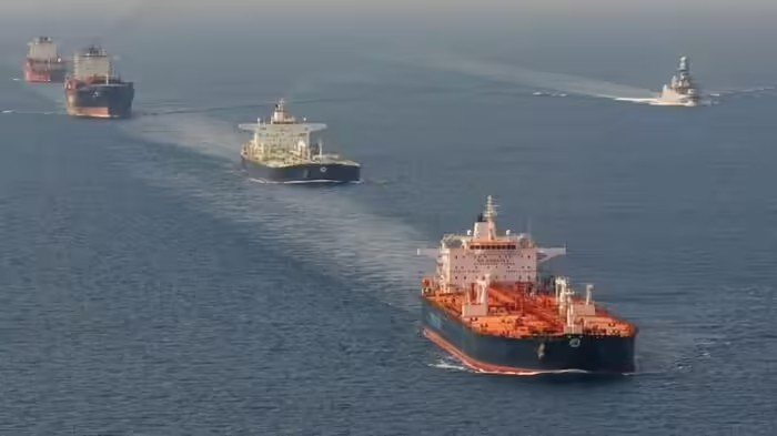 Crude Oil Export: હોર્મુઝ ખૂલતા જ તેલના વેપારમાં તેજી, ઈરાનથી ૨ કરોડ બેરલ ક્રૂડ રવાના, ભારતની ઉર્જા સુરક્ષાને મોટો લાભ 1 Crude Oil Export