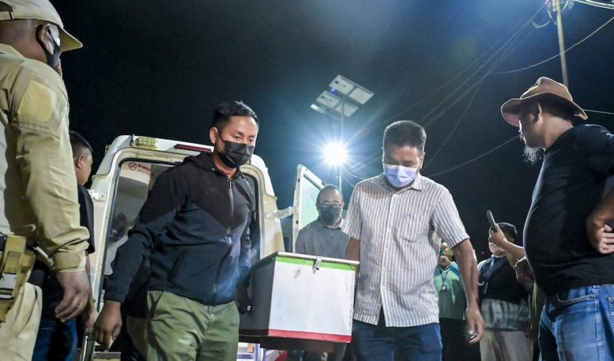 Manipur Naga Hostages Murder: મણિપુરમાં ફરી ભડકો: અપહરણ કરાયેલા છ નાગા નાગરિકોના ક્ષત-વિક્ષત મૃતદેહ મળતા નાગા વિસ્તારોમાં ૨૪ કલાકનું બંધ 1 Manipur Naga Hostages Murder
