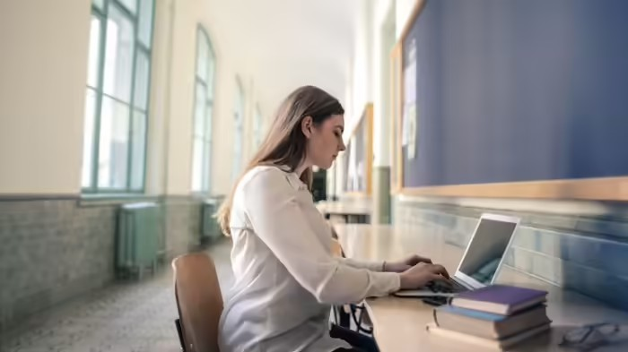 US online degree programs: ઘરે બેઠા અમેરિકી ડિગ્રી, આ રીતે મેળવો વર્લ્ડ ક્લાસ ઓનલાઈન શિક્ષણ અને ડિગ્રી 1 US online degree programs
