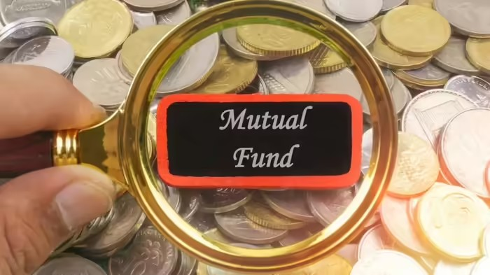 Mutual Fund Tips: પોર્ટફોલિયોની સમીક્ષા જરૂરી, જો તમારા મ્યુચ્યુઅલ ફંડમાં દેખાય આ ફેરફારો, તો તરત લો એક્ઝિટનો નિર્ણય 1 Mutual Fund Tips