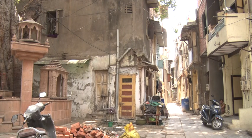 Ahmedabad Khadia Heritage Crisis: અમદાવાદના વર્લ્ડ હેરિટેજ સિટીની શાન જોખમમાં, ખાડિયાની ઐતિહાસિક પોળોમાં વધી રહ્યું છે ગેરકાયદે ગોડાઉનનું સામ્રાજ્ય 1 Ahmedabad Khadia Heritage Crisis