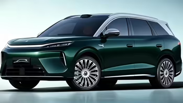 BYD 8 Series Tang: BYD એ લોન્ચ કરી નવી 8 Series Tang ઈલેક્ટ્રિક SUV, 800 કિમીથી વધુ રેન્જ અને પાવરફુલ મોટર સાથે લેશે એન્ટ્રી 1 BYD 8 Series Tang