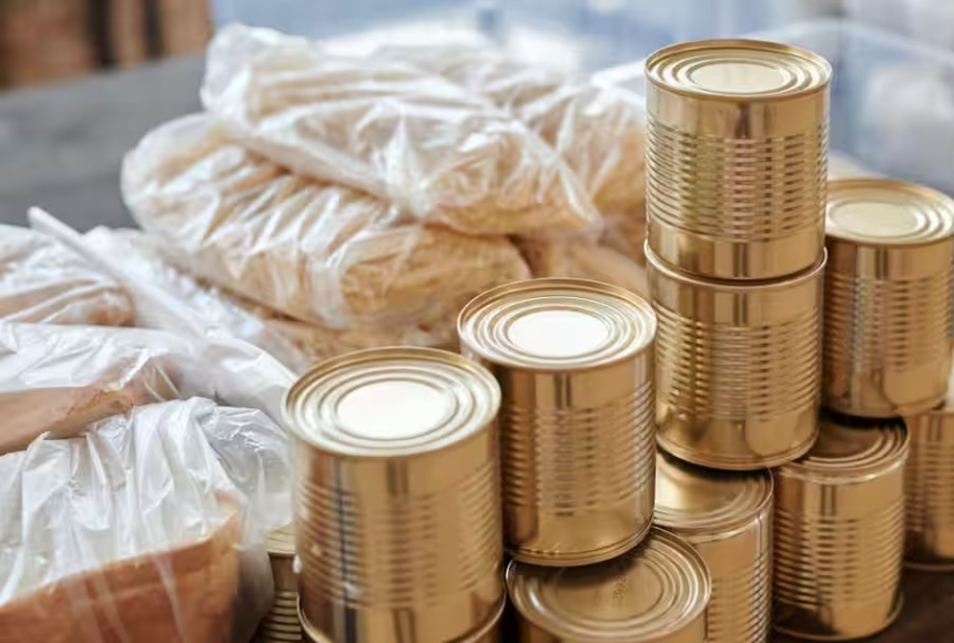Chemicals in Food Packaging: પેકેટ બંધ ખોરાકમાં છુપાયેલા તે ૩ સીક્રેટ કેમિકલ, જે વજન વધાર્યા વિના અંદરથી સડાવી રહ્યા છે તમારું લિવર 1 Chemicals in Food Packaging