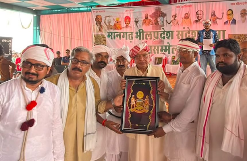 Bhil Pradesh demand: માનગઢથી શંકરસિંહ વાઘેલાનું મોટું એલાન! ભીલ પ્રદેશની માંગથી ગુજરાતમાં રાજકીય ભૂકંપ? 1 Bhil Pradesh demand