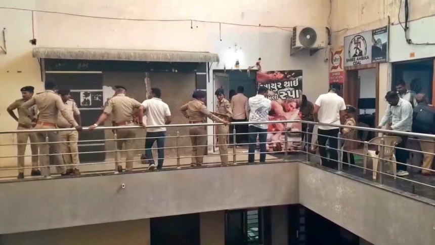 Bhavnagar woman jail PASA: ભાવનગરમાં કાયદાનો સપાટો, સ્પાની આડમાં દેહવેપાર ચલાવતી મહિલાની રૂ. 80 લાખની મિલકત ટાંચમાં 1 Bhavnagar woman jail PASA