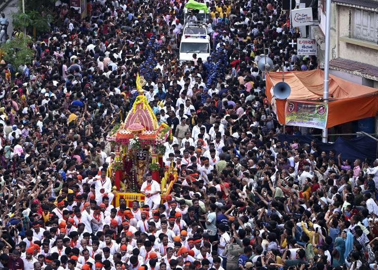 News Update: અમદાવાદમાં રથયાત્રાની ભવ્ય તૈયારીઓ, 31 હજાર પોલીસકર્મીઓ અને 65 ડ્રોન સાથે સુરક્ષાનું અભેદ્ય કવચ 1 News Update