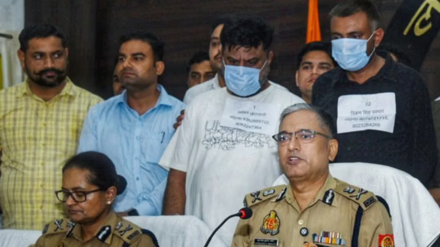 Lucknow Fake Call Center Cyber Fraud: અમેરિકી નાગરિકો સાથે કરોડોની ઠગાઈ કરનાર લખનઉનું નકલી કોલ સેન્ટર, આ રીતે ચાલતું હતું આખું નેટવર્ક 1 Lucknow Fake Call Center Cyber Fraud