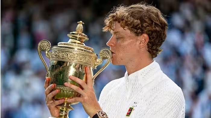 Jannik Sinner Wimbledon Champion: વિમ્બલ્ડનમાં સિનરનો દબદબો, ફાઈનલમાં જર્મનીના એલેક્ઝાન્ડર ઝવેરેવને હરાવી જીત્યો પાંચમો ગ્રાન્ડ સ્લેમ ખિતાબ 1 Jannik Sinner Wimbledon Champion