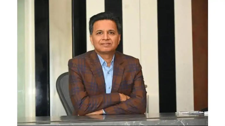 Vikas Garg Arrest: મહાદેવ બેટિંગ એપ કૌભાંડમાં ભાજપના પદાધિકારી સંડોવાયેલા હોવાનો ઘટસ્ફોટ, ઈડીની તપાસમાં ૯૪૦ કરોડથી વધુની સંપત્તિનો આંકડો સામે આવ્યો 1 Vikas Garg Arrest