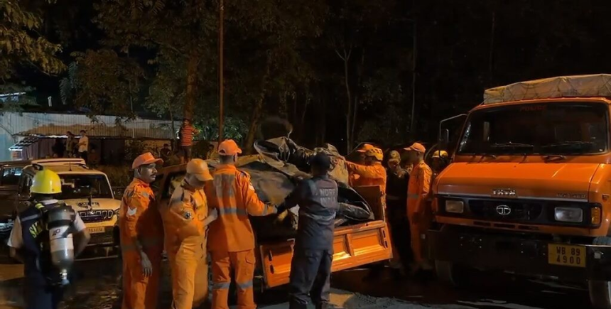 Sikkim Tunnel Collapse: સિક્કિમમાં ટનલ ધરાશાયી, 8 મજૂરોના મોત; અનેક હજુ અંદર ફસાયેલા, Rescue Operation ચાલુ 1 Sikkim Tunnel Collapse