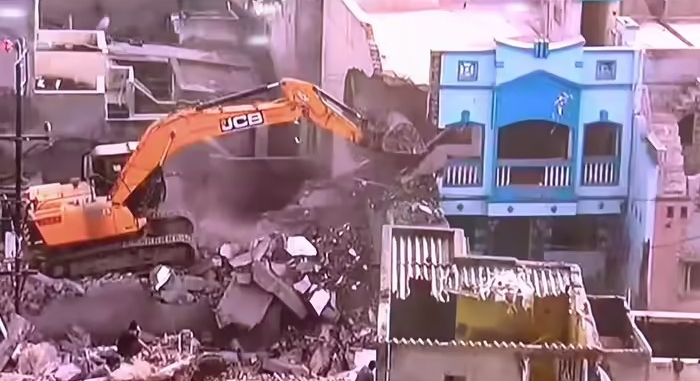 Rajkot Demolition Drive Bill: રાજકોટ તોડફોડ કાર્યવાહીના ખર્ચમાં કૌભાંડની શંકા: ૩ કરોડના બિલો રદ કરીને તપાસ માટે SITની રચના 1 Rajkot Demolition Drive Bill