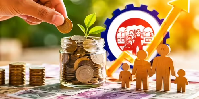 EPF Interest Credit: પીએફ ખાતાધારકો માટે રાહતના સમાચાર, ઈપીએફઓ દ્વારા નાણાકીય વર્ષ ૨૦૨૫-૨૬નું ૮.૨૫% વ્યાજ જમા કરવામાં આવ્યું, આ રીતે કરો ચેક 1 EPF Interest Credit