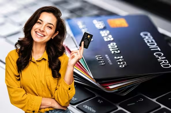 Credit Card Market India: ભારતીય યુવાનોમાં ક્રેડિટ કાર્ડનો ક્રેઝ, Gen Z અને નાના શહેરોના લોકો બની રહ્યા છે મુખ્ય ગ્રાહકો 1 Credit Card Market India