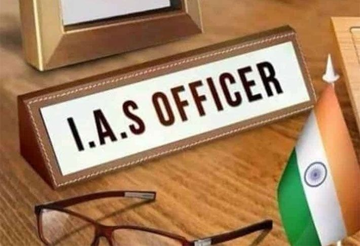 Gujarat IAS Transfers: ગુજરાતમાં IAS અધિકારીઓની મોટી બદલી, રાજકીય ગણિત કે વહીવટી જરૂરિયાત? વિશ્લેષણ 1 Gujarat IAS Transfers