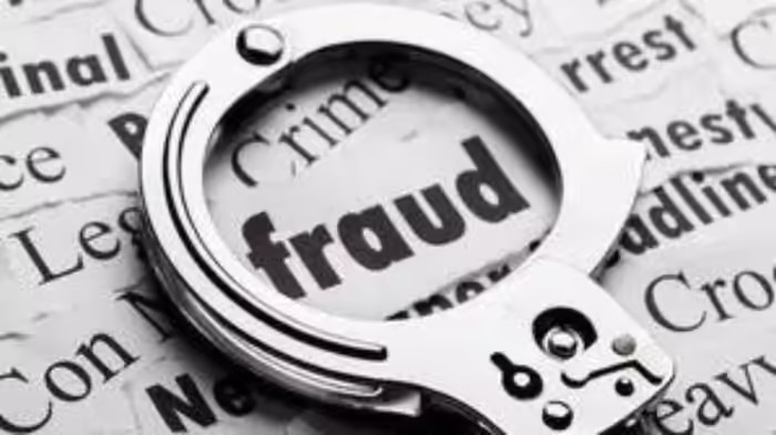 Digital Banking Safety Tips: ડિજિટલ બેંકિંગમાં સુરક્ષા માટે અપનાવો આ 8 ટિપ્સ, સાયબર ફ્રોડથી બચવા અને બેંક ખાતાને સુરક્ષિત રાખવા માટે આ છે શ્રેષ્ઠ ઉપાયો 1 Digital Banking Safety Tips