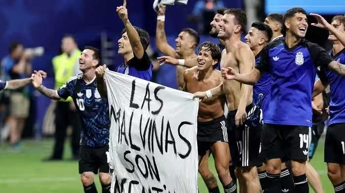 Falkland Banner Controversy