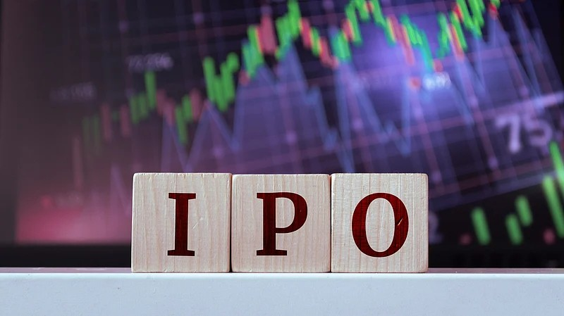 Advit Jewels IPO Listing: અદ્વિત જ્વેલ્સની શેરબજારમાં તોફાની એન્ટ્રી, ઈશ્યુ પ્રાઈસ કરતા ૩૬% પ્રીમિયમ પર લિસ્ટિંગ 1 Advit Jewels IPO Listing