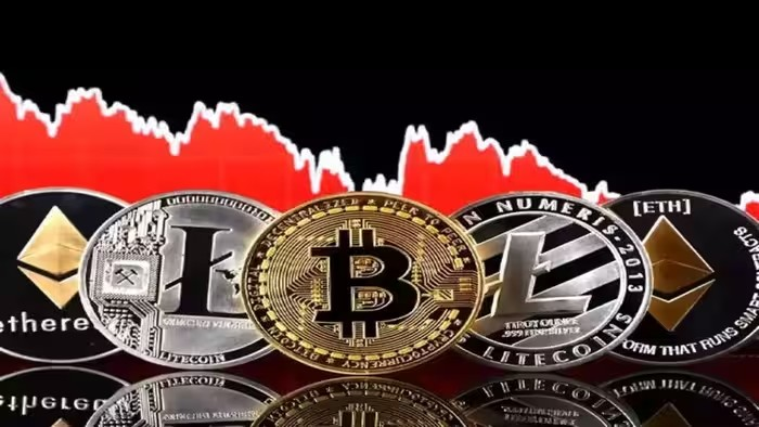 Cryptocurrency Crash: ક્રિપ્ટો માર્કેટમાં રોકાણકારોની હાલત કફોડી, મોટાભાગની ક્રિપ્ટોકરન્સીમાં વર્ષ દરમિયાન 50% સુધીનો કડાકો 1 Cryptocurrency Crash