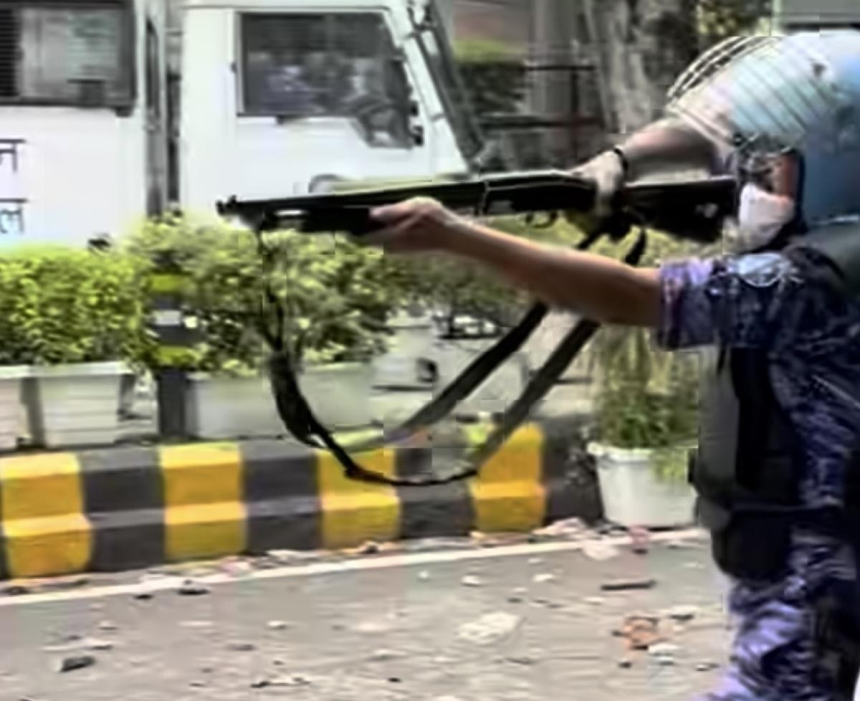 Pellet Gun Report: દિલ્હી વિદ્યાર્થી વિરોધ બાદ ફરી ચર્ચામાં પેલેટ ગન, વર્ષો જૂની સમિતિએ આપી હતી ગંભીર ચેતવણી 1 Pellet Gun Report