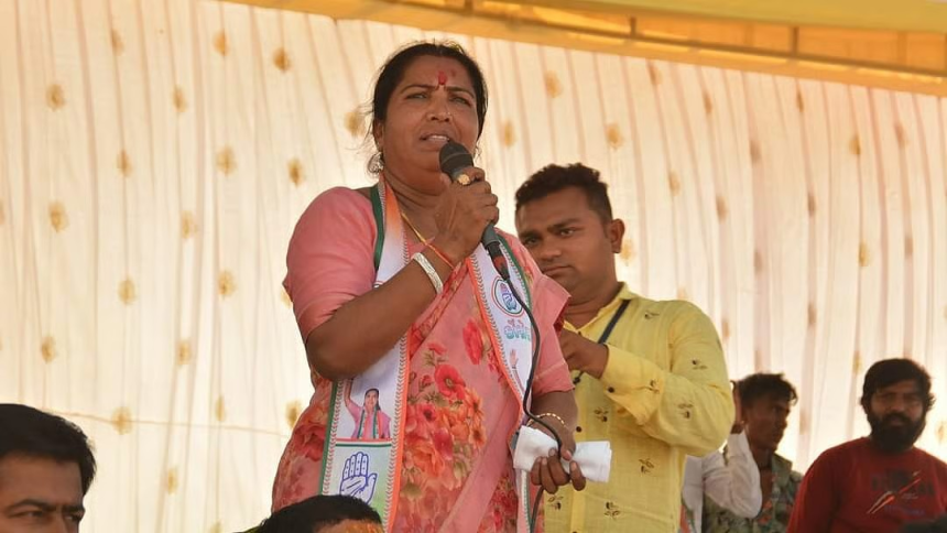 Geniben Thakor Liquor Ban: દાંતામાં ગેનીબેન ઠાકોરના સરકાર પર આકરા પ્રહાર, દારૂબંધીના અમલને લઈ ઉઠાવ્યા સવાલ 1 Geniben Thakor Liquor Ban