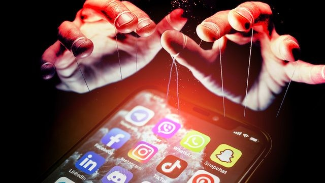 Social Media Political Manipulation: સોશિયલ મીડિયા દ્વારા તમને રાજકીય પાર્ટીઓ કેવી રીતે મેનીપયુલેટ કરે છે,? જુવો કેટલો અધધ ખર્ચ થાય છે? 1 Social Media Political Manipulation