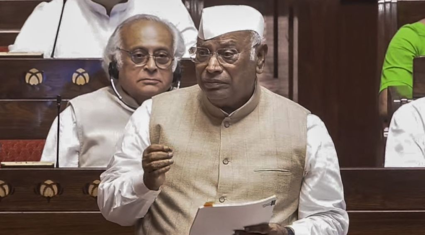 Parliament Monsoon Session End: સંસદનું માનસૂન સત્ર સમાપ્ત, રાજ્યસભામાં મલ્લિકાર્જુન ખડગેએ હલ્દ્વાની 'શુદ્ધિકરણ' મુદ્દે ઉઠાવ્યા સવાલ 1 Parliament Monsoon Session End