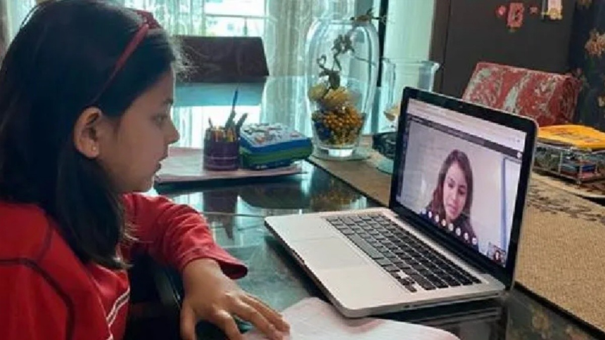 Women Digital Inclusion: વિકસિત ભારત માટે મહિલાઓનું ડિજિટલ સશક્તિકરણ કેમ અનિવાર્ય છે? 1 Women Digital Inclusion