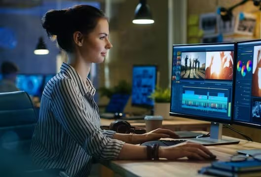 Video Editing Career: વિડિયો એડિટિંગ કરિયર: જાણો શીખવાની રીત, સોફ્ટવેર, નોકરી અને પગારની સંપૂર્ણ માહિતી 1 Video Editing Career