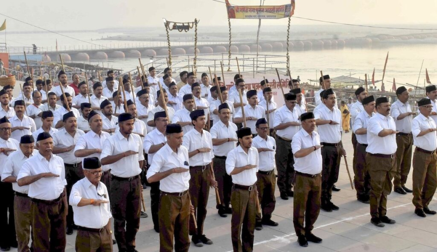 RSS Yashwant Shinde: પૂર્વ RSS પ્રચારકે RSS, VHP અને બજરંગ દળને ‘આતંકવાદી સંગઠન’ જાહેર કરવાની કરી માંગ 1 RSS Yashwant Shinde