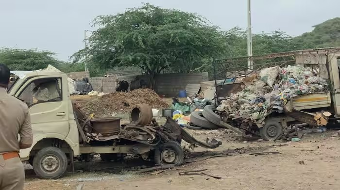 Kutch Scrap Godown Blast: કચ્છમાં કબાડ ગોડાઉનમાં ભયાનક બ્લાસ્ટ, કોમર્શિયલ વાહનનું ફ્યુઅલ ટાંકી ફાટતાં એક જ પરિવારના 2 બાળકો સહિત 4નાં મોત 1 Kutch Scrap Godown Blast