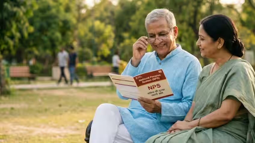 NPS Retirement Investment: NPS શું છે અને કેવી રીતે કરે છે કામ? જાણો એલિજિબિલિટી, રિટર્ન્સ, ટેક્સ બેનેફિટ્સ અને અકાઉન્ટ ખોલવાની રીત 1 NPS Retirement Investment