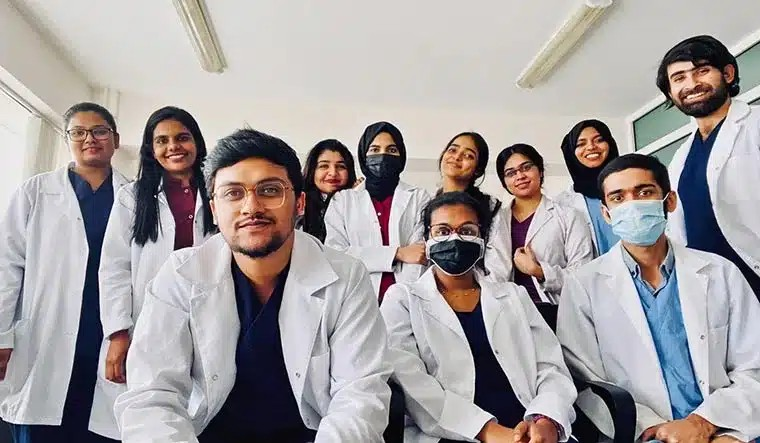 FMGE Exempt Countries: વિદેશથી MBBS કરવાનું વિચારી રહ્યા છો? આ 5 દેશોમાં અભ્યાસ કરો તો FMGE નહીં આપવી પડે 1